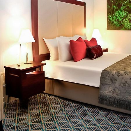 Renaissance Tel Aviv Hotel Luaran gambar