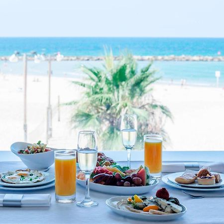 Renaissance Tel Aviv Hotel Luaran gambar