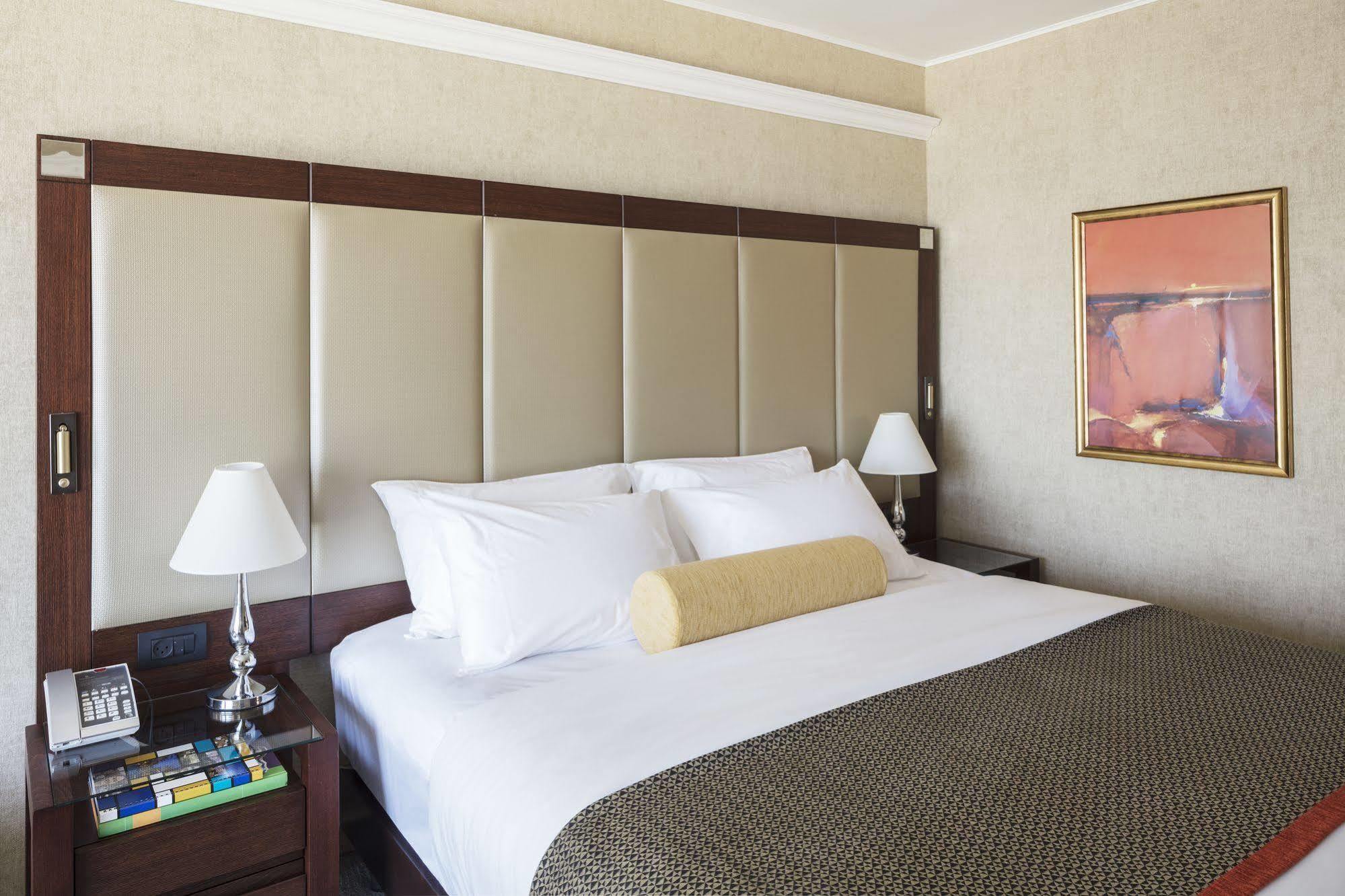 Renaissance Tel Aviv Hotel Luaran gambar